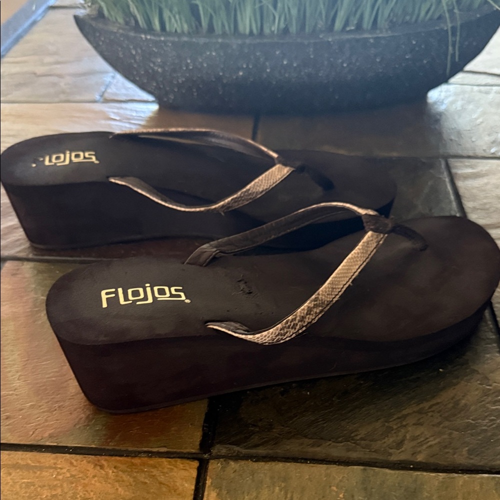 Flojos Black Platform Sandals